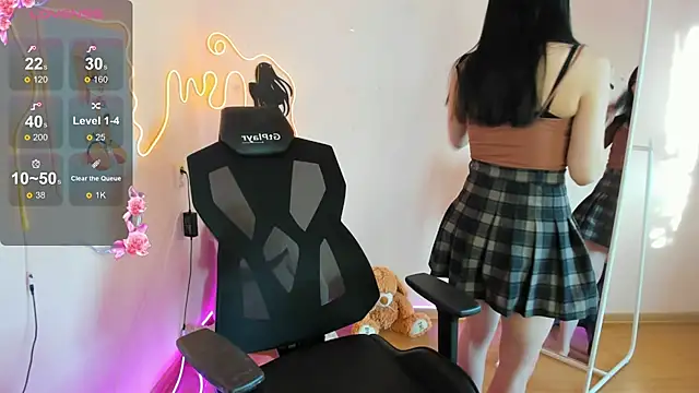 AliceeinWonderlanddd online show from 03-04-26, 02:41