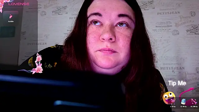 Snapshot of Elina-Bondi chatting on 07-15-26, 01:29 Elina-Bondi online show from 07-15-26, 01:29