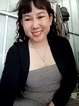Ana-love2026 online show from 04-22-26, 03:02