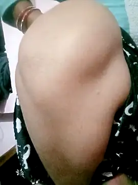 Rani 93036 online show from 02-16-26, 05:44