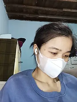 Daisy-lusia2026 online show from 05-17-26, 01:44