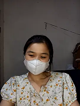 Daisy-lusia2026 online show from 04-28-26, 02:32