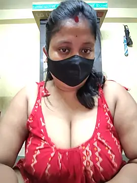 Curvy Trisha online show from 06-07-26, 04:45