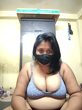 Curvy Trisha online show from 05-26-26, 12:36