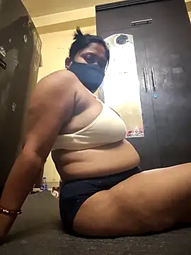 Curvy Trisha online show from 03-19-26, 07:58