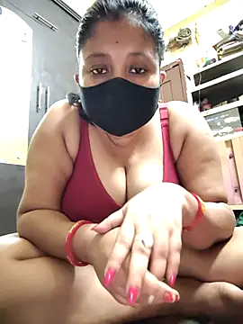 Curvy Trisha online show from 05-05-26, 08:01