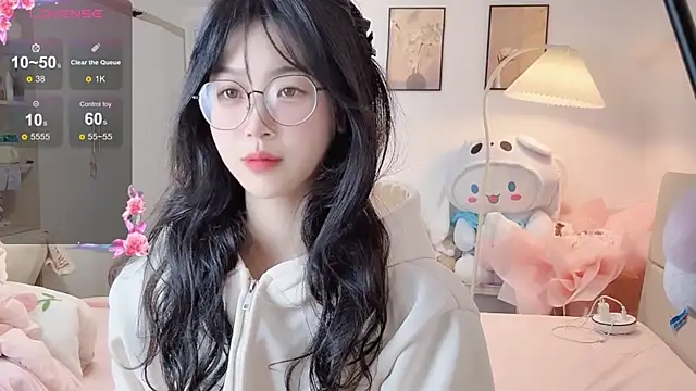 Luminous4173 online show from 02-18-26, 07:06