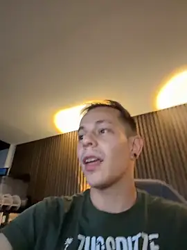 AxelMuller online show from 02-10-26, 08:46