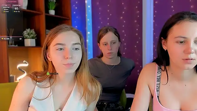 Snapshot of stella_flower chatting on 02-07-26, 01:52 stella flower online show from 02-07-26, 01:52