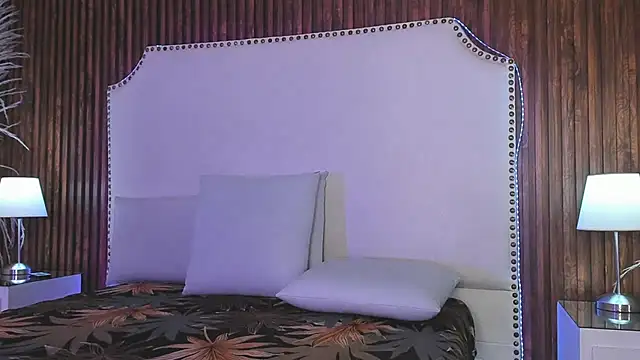 Snapshot of _Cherry_fox chatting on 07-01-26, 12:05 Cherry fox online show from 07-01-26, 12:05