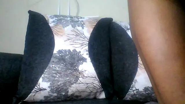 Littlegoddess19 online show from 04-22-26, 06:20