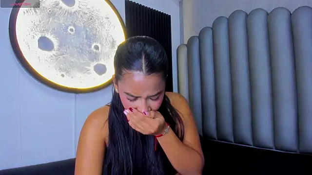 Snapshot of Shirleytaylor- chatting on 02-05-26, 11:17 Shirleytaylor- online show from 02-05-26, 11:17