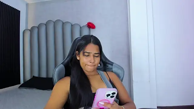 Shirleytaylor- online show from 04-30-26, 11:39