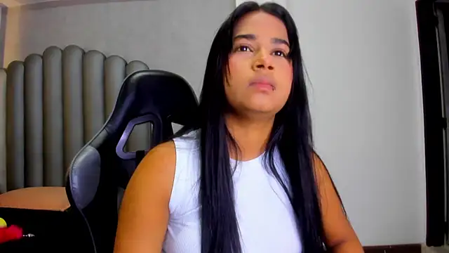 Snapshot of Shirleytaylor- chatting on 02-26-26, 11:32 Shirleytaylor- online show from 02-26-26, 11:32