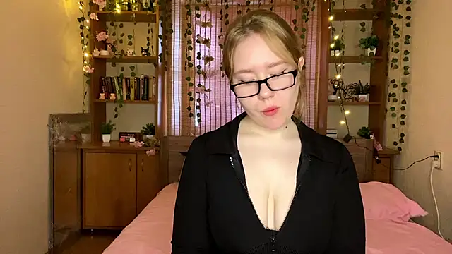 SayanaFox online show from 02-01-26, 09:07