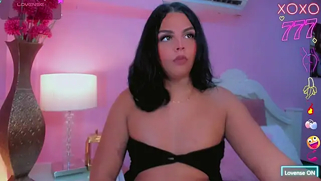 Maia Hotts online show from 04-05-26, 08:26