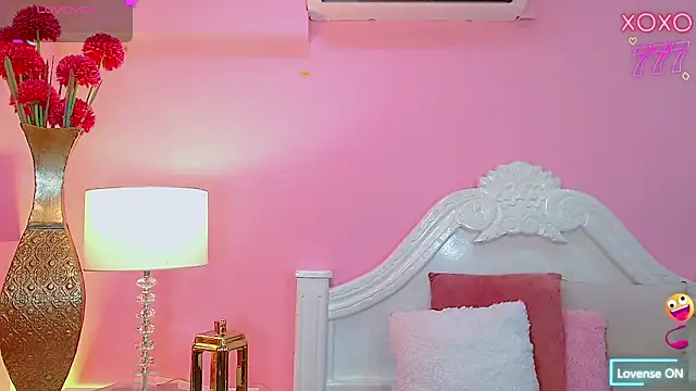 Maia Hotts online show from 03-31-26, 08:00