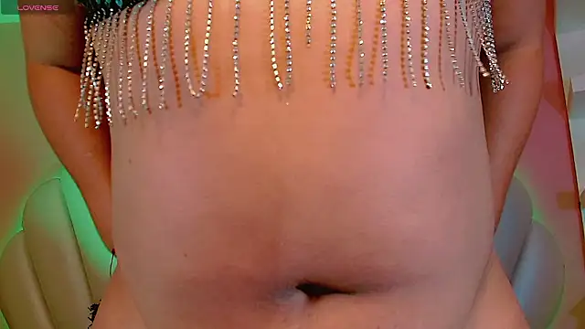 Maia Hotts online show from 03-14-26, 12:00