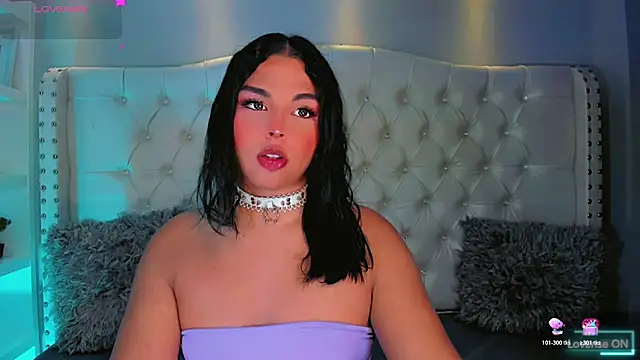 Snapshot of Maia_Hotts chatting on 07-06-26, 08:22 Maia Hotts online show from 07-06-26, 08:22