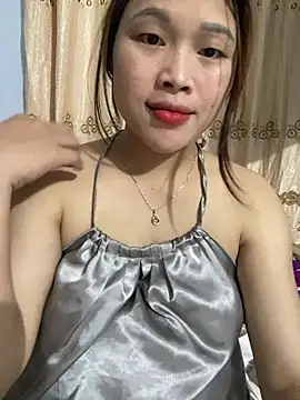Emxinhka1 online show from 04-20-26, 12:41
