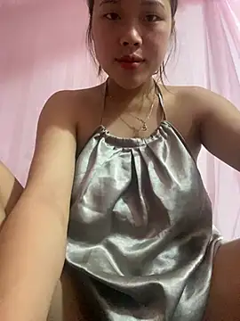 Snapshot of Emxinhka1 chatting on 05-06-26, 04:38 Emxinhka1 online show from 05-06-26, 04:38