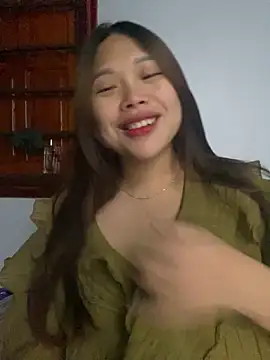 Emxinhka1 online show from 04-12-26, 06:00