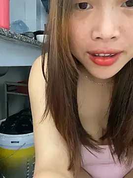 Emxinhka1 online show from 07-17-26, 03:48