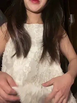 Snapshot of uyensexy chatting on 02-13-26, 06:57 uyensexy online show from 02-13-26, 06:57