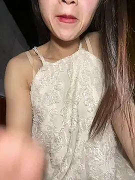 Snapshot of uyensexy chatting on 02-23-26, 02:39 uyensexy online show from 02-23-26, 02:39