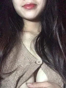 Snapshot of uyensexy chatting on 02-07-26, 06:21 uyensexy online show from 02-07-26, 06:21