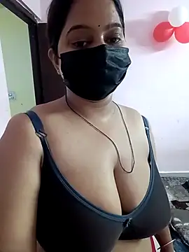 Aliya Hott online show from 06-30-26, 04:12