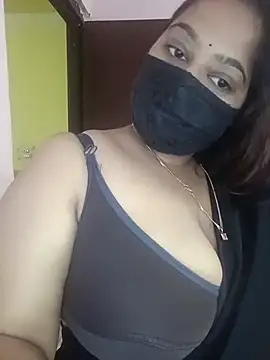 Aliya Hott online show from 05-24-26, 06:57