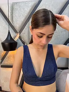 Snapshot of AriaWillssX chatting on 02-08-26, 08:17 AriaWillssX online show from 02-08-26, 08:17