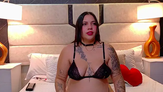 AuroraRosee online show from 02-10-26, 11:53