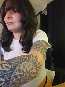 RoxanneRiddle69 online show from 06-06-26, 11:54