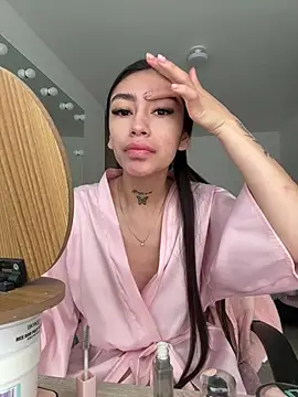 Bonny Eva online show from 06-17-26, 03:11