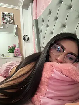 Bonny Eva online show from 05-13-26, 05:36