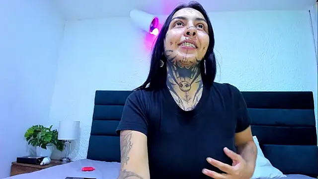 Dahliablack online show from 03-25-26, 04:28