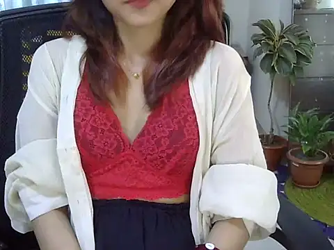 Maaya khan online show from 05-03-26, 11:04