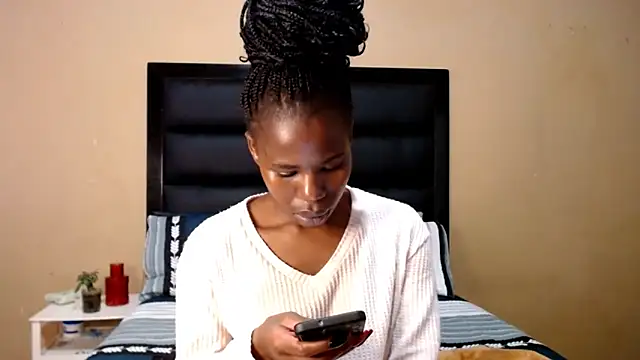 Snapshot of AppleAsss chatting on 02-24-26, 12:28 AppleAsss online show from 02-24-26, 12:28