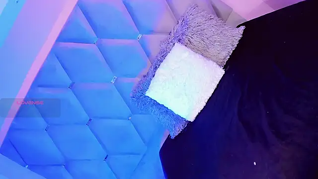 EmmaSweet23 online show from 04-13-26, 08:13