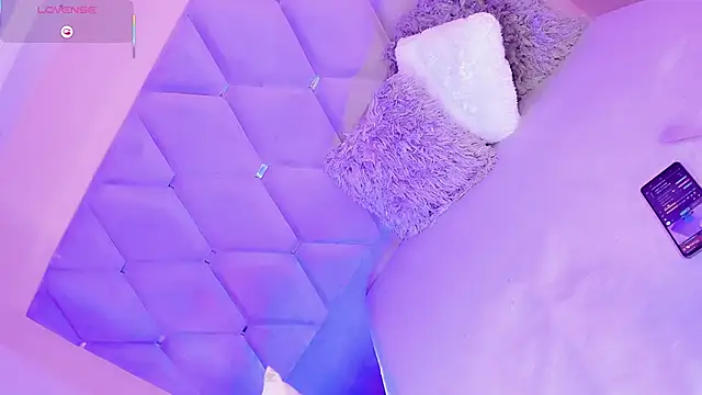 EmmaSweet23 online show from 04-04-26, 08:15