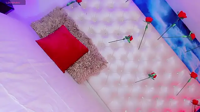 Snapshot of Baby_Lumina chatting on 02-13-26, 04:45 Baby Lumina online show from 02-13-26, 04:45