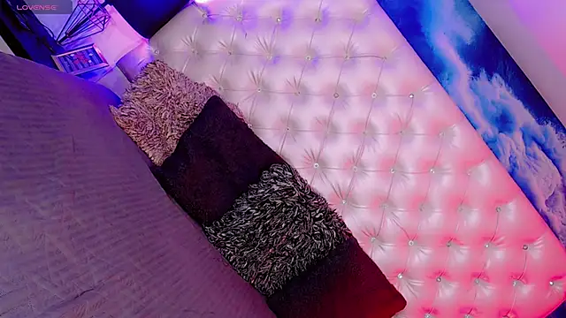 Snapshot of Baby_Lumina chatting on 02-10-26, 04:33 Baby Lumina online show from 02-10-26, 04:33