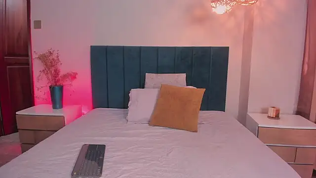 AnnaBroooks online show from 03-14-26, 10:05