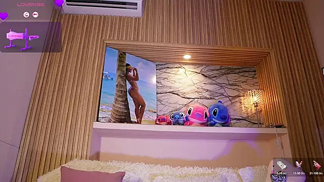 Adriana crof online show from 04-13-26, 04:05