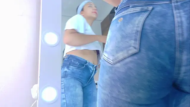 AnnieRouse   online show from 04-15-26, 11:38