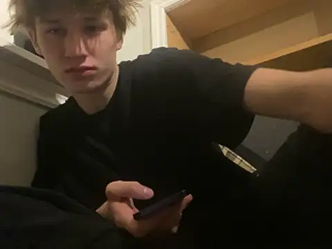 yourwhiteboy1 online show from 02-04-26, 03:56