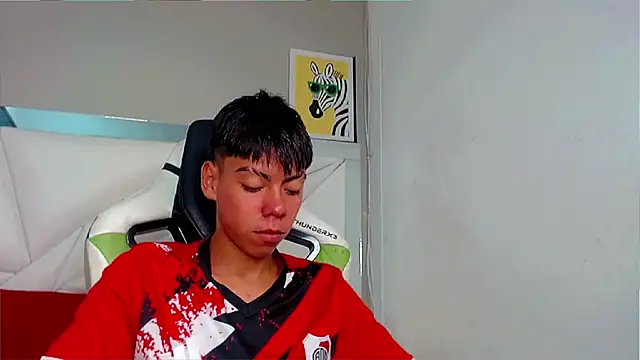 Liarr  online show from 04-11-26, 08:23