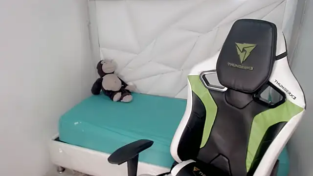 Liarr  online show from 02-23-26, 08:09